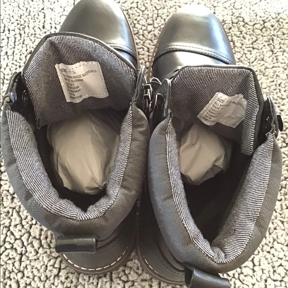 Men’s Goodfellow Boots - Picture 5 of 5